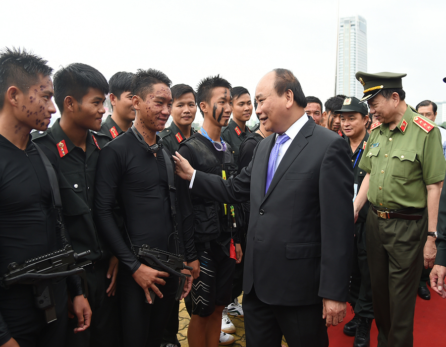 Thủ tướng dự lễ xuất quân, diễn tập phương án bảo vệ Tuần lễ Cấp cao APEC 2017