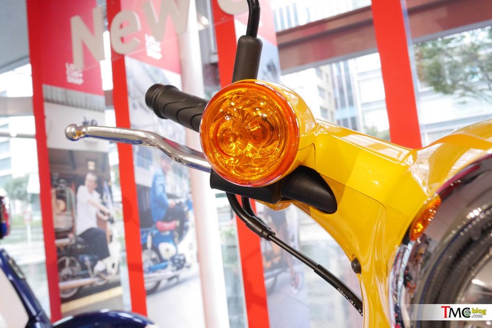 Hình ảnh thực thế của Honda Super Cub 2018 tại đại lý Nhật Bản
