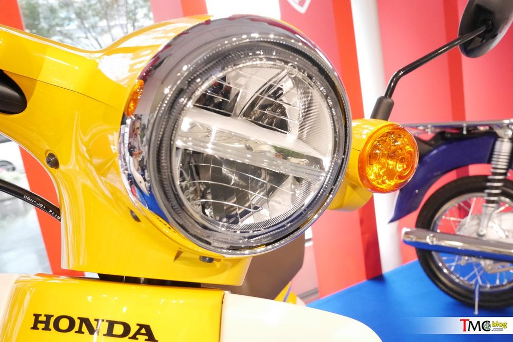 Hình ảnh thực thế của Honda Super Cub 2018 tại đại lý Nhật Bản