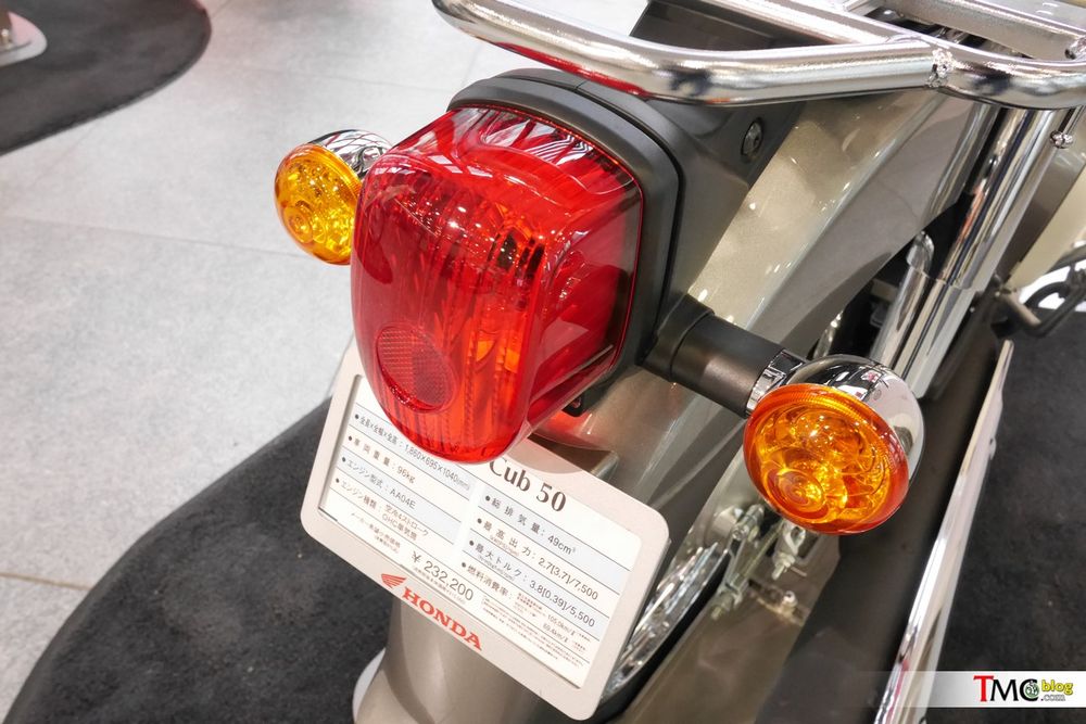 Hình ảnh thực thế của Honda Super Cub 2018 tại đại lý Nhật Bản