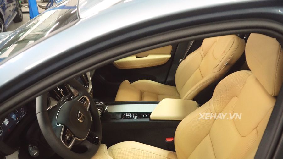 [ĐÁNH GIÁ XE] Bạn biết gì về xe sang Volvo XC60 2018 sắp về Việt Nam