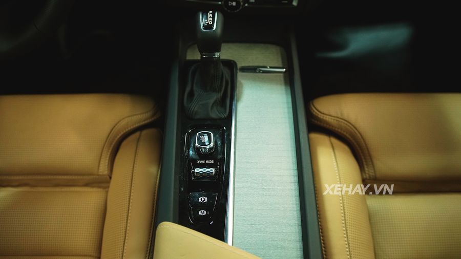 [ĐÁNH GIÁ XE] Bạn biết gì về xe sang Volvo XC60 2018 sắp về Việt Nam