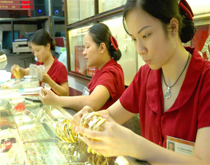 Hai thương hiệu vàng trong nước giảm tới 120.000 đồng mỗi lượng
