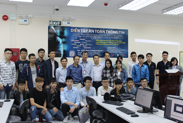 Sinh viên Bưu chính diễn tập an toàn thông tin