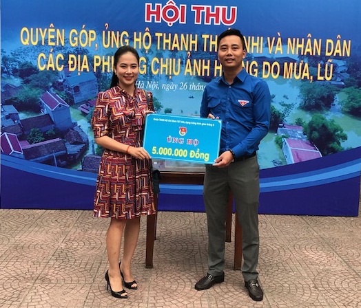 Tuổi trẻ Thủ đô ủng hộ gần 200 triệu đồng cho người dân vùng bị ngập lụt ở ngoại thành Hà Nội