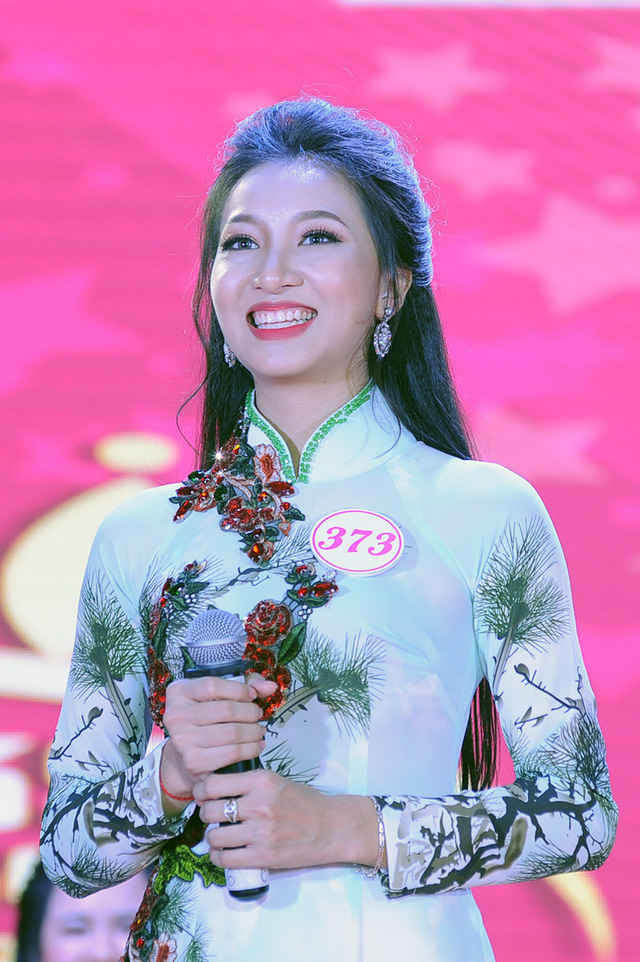 Sinh viên Học viên Thanh thiếu niên Việt Nam đăng quang iMiss Thăng Long 2017