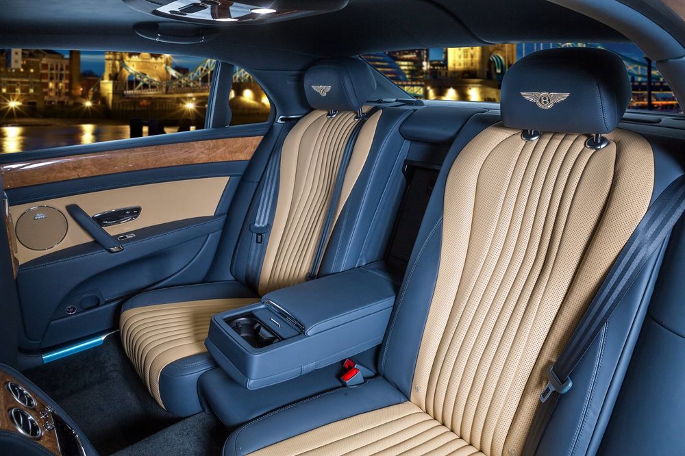 Đại lý Bentley Hà Nội bất ngờ ra mắt mẫu xe sang Flying Spur V8 Duotone