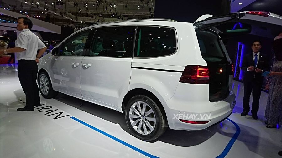 [VIMS 2017] Khám phá gian hàng Volkswagen với các mẫu xe từ trung cấp tới cao cấp