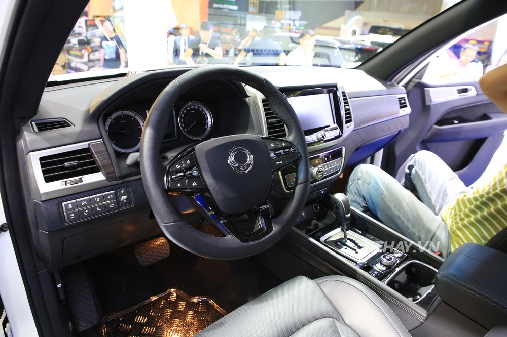 [VIMS 2017] Ssangyong gây chú ý với mẫu SUV cỡ trung hoàn toàn mới G4 Rexton 2018