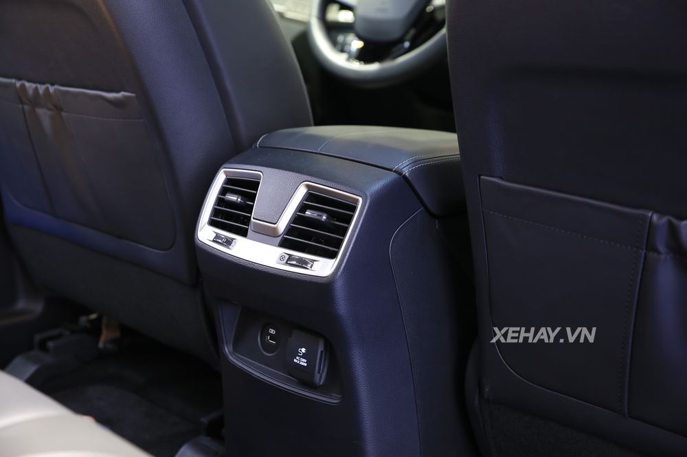 [VIMS 2017] Ssangyong gây chú ý với mẫu SUV cỡ trung hoàn toàn mới G4 Rexton 2018