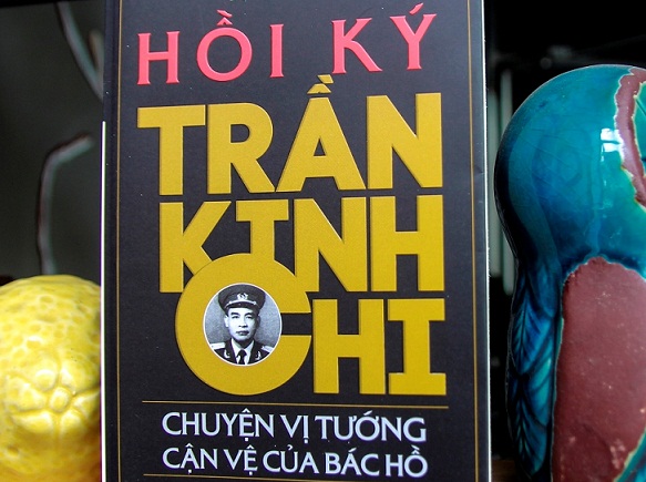 Thiếu tướng cận vệ của Bác Hồ ra mắt hồi kí