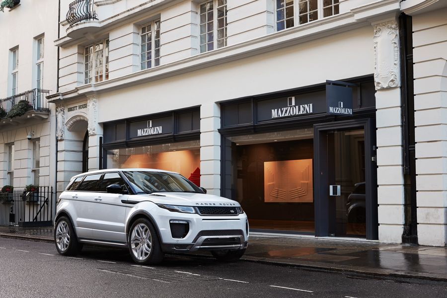 Land Rover Discovery Sport và Range Rover Evoque 2018 cùng chia sẻ động cơ mới