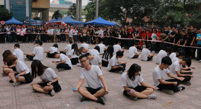 Đã mắt với màn nhảy Flashmob trong Ngày hội chào tân sinh viên Kiến trúc