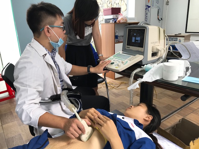 1000 đoàn viên thanh niên công nhân được khám bệnh, phát thuốc miễn phí