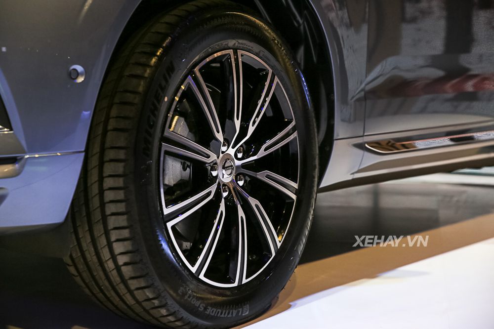 [ĐÁNH GIÁ NHANH] XC60 - Át chủ bài của Volvo tại VIMS 2017