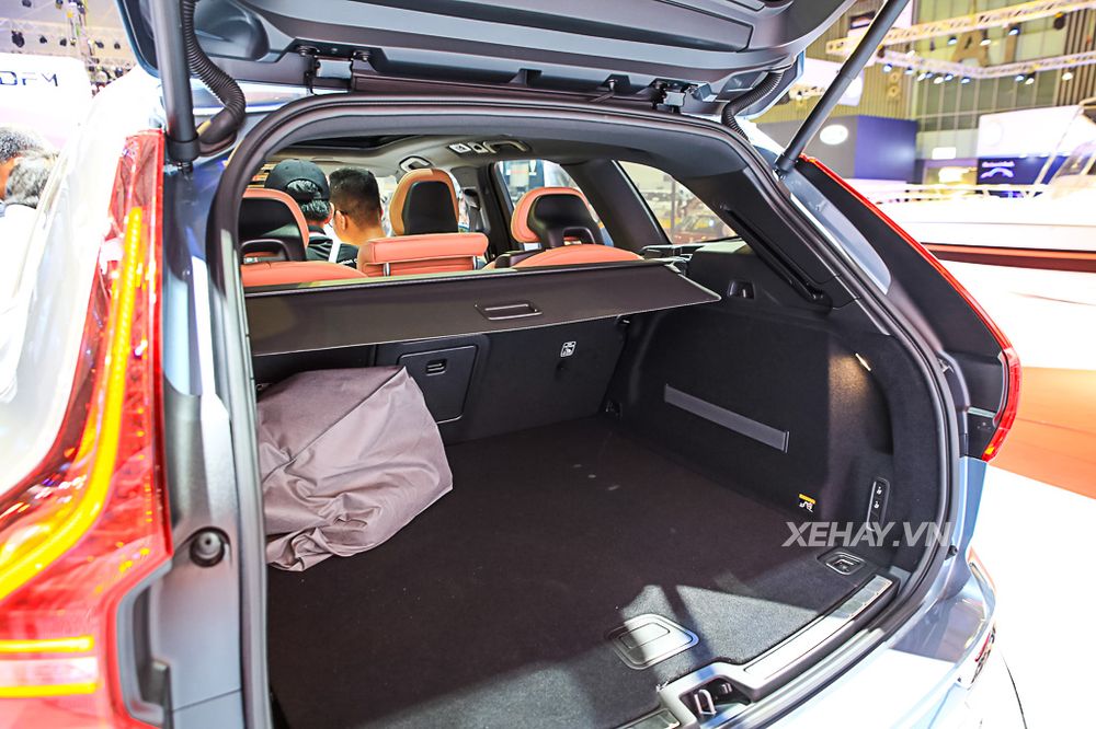 [ĐÁNH GIÁ NHANH] XC60 - Át chủ bài của Volvo tại VIMS 2017