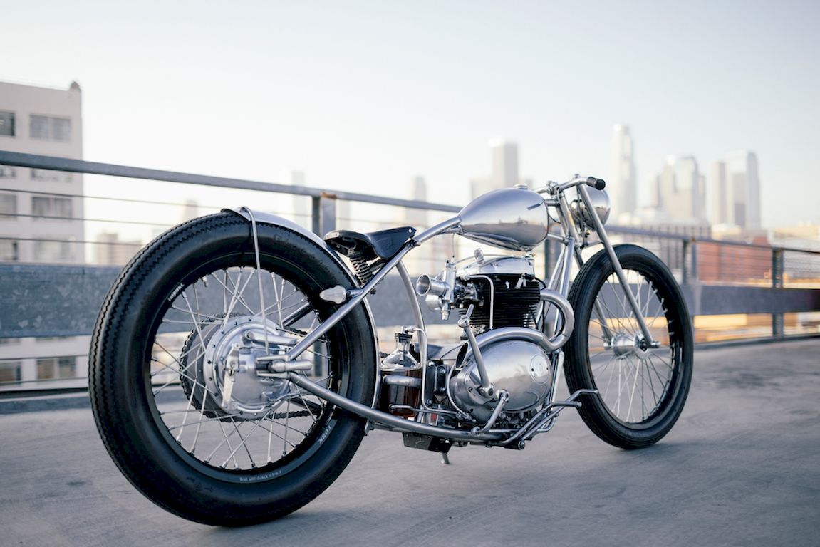 BSA 500 với bình dầu lộ thiên qua bàn tay thiên tài của tay độ nổi tiếng Max Hazan