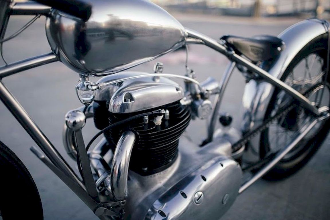 BSA 500 với bình dầu lộ thiên qua bàn tay thiên tài của tay độ nổi tiếng Max Hazan