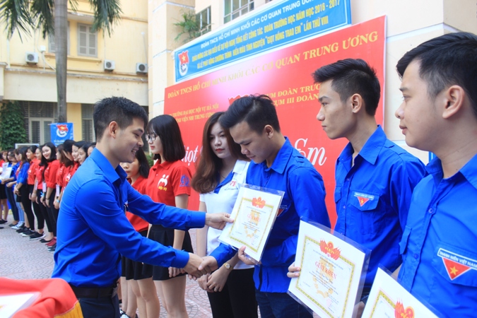 Tuổi trẻ Đoàn khối các cơ quan Trung ương hiến máu tình nguyện