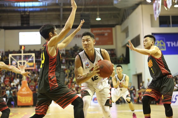VBA 2017: Thất thủ ngay trên sân nhà, Saigon Heat bỏ lỡ cơ hội đoạt ngôi đầu bảng