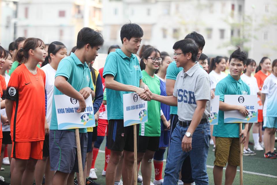 Giải bóng đá nữ USSH năm 2017