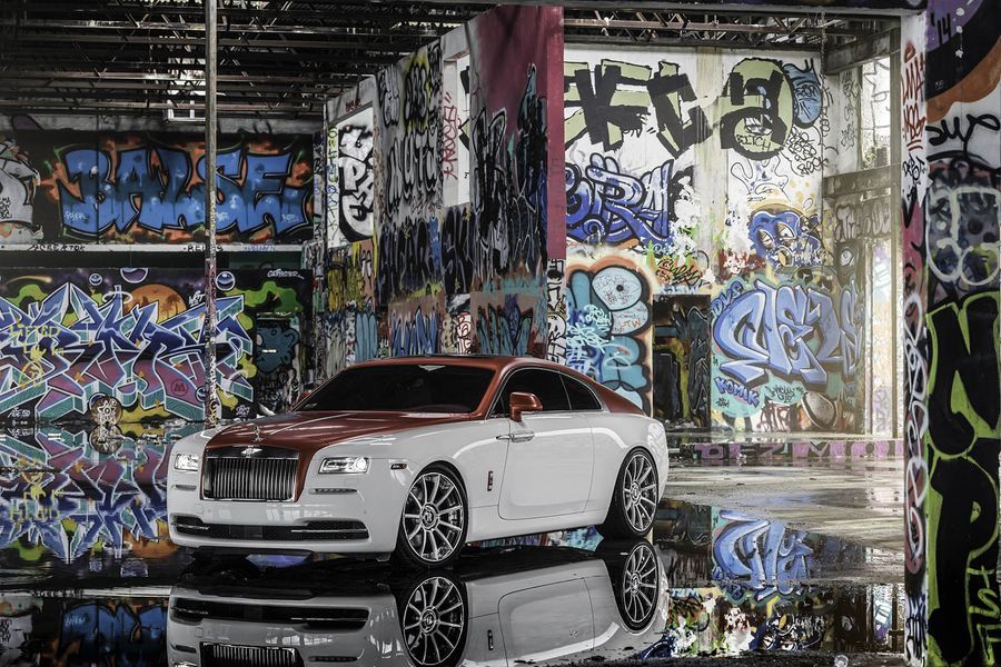 Roll-Royce Wraith độ nhẹ nhàng với thân trên Candy Apple Red và la-zăng Forgiato
