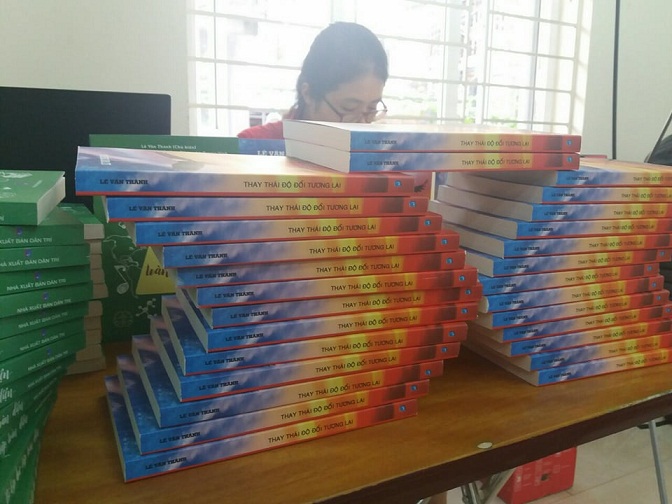 Mọt sách và những thông điệp hoàn thiện bản thân, khám phá thế giới