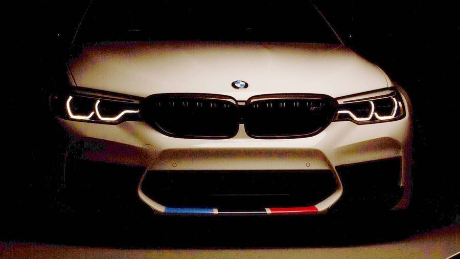 BMW nhá hàng M5 M Performance Parts và M3 30 Years American Edition