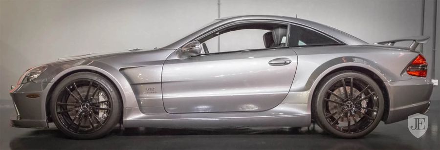 Mercedes-Benz SL65 AMG Black Series đời 2009 được rao bán với giá gần 5 tỷ VNĐ