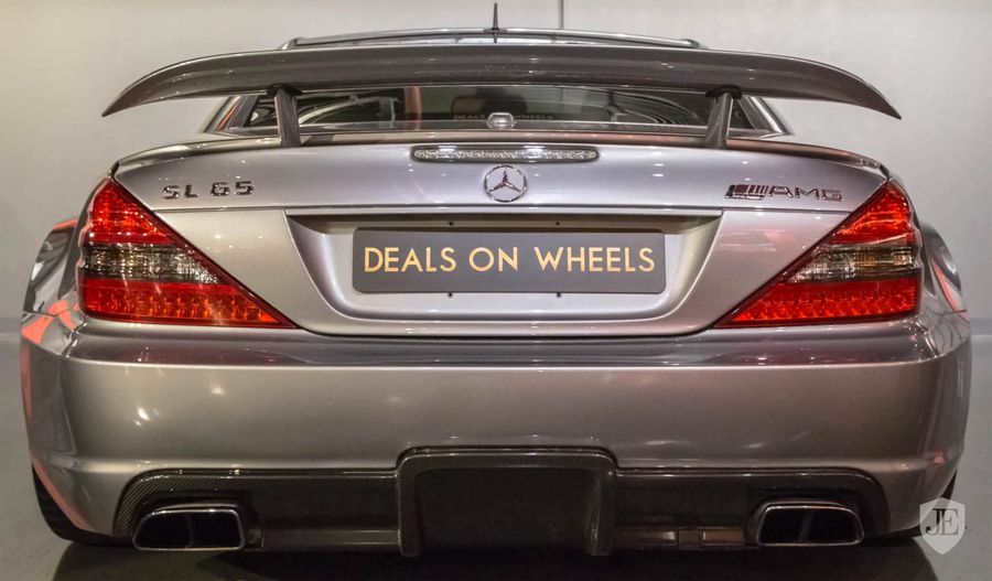Mercedes-Benz SL65 AMG Black Series đời 2009 được rao bán với giá gần 5 tỷ VNĐ