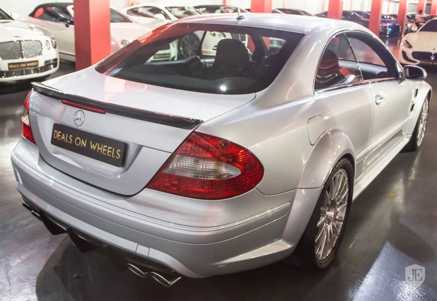 Mercedes-Benz SL65 AMG Black Series đời 2009 được rao bán với giá gần 5 tỷ VNĐ