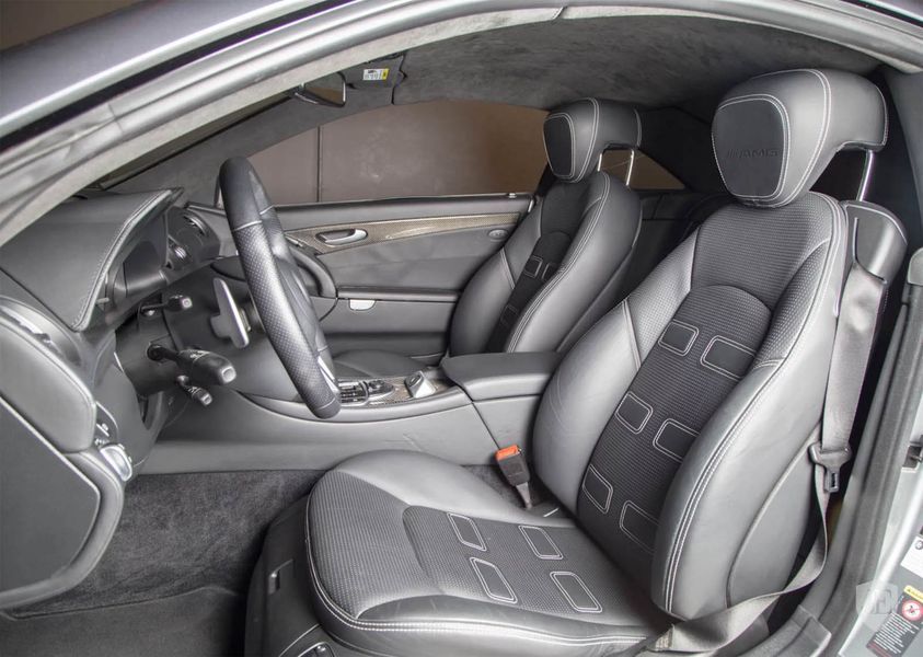 Mercedes-Benz SL65 AMG Black Series đời 2009 được rao bán với giá gần 5 tỷ VNĐ