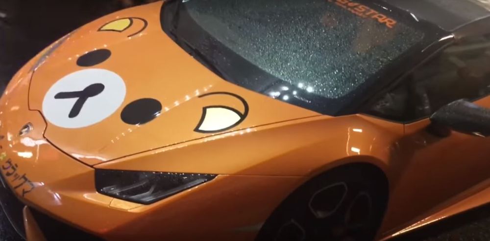 Dàn siêu xe Lamborghini hóa trang Halloween vui nhộn gây xôn xao trên đường phố