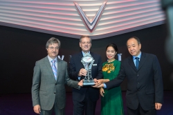 VinFast được vinh danh giải thưởng "ngôi sao mới" tại Paris Motor Show 2018