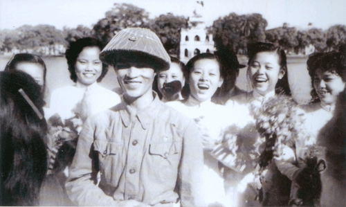 Hà Nội trong hồi ức Roman Karmen