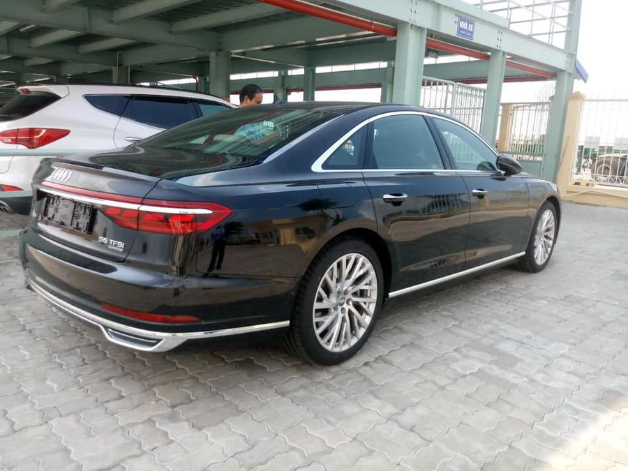 Audi A8 2018 đầu tiên về Việt Nam có giá khoảng 7 tỷ đồng chưa kể trang bị tùy chọn
