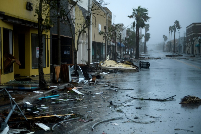 Bão Michael gây thiệt hại cho các thành phố miền Nam nước Mỹ (Ảnh: AFP)
