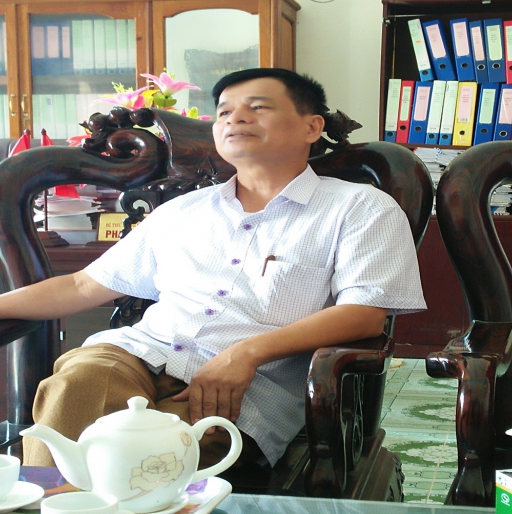 Ông Phan Thế Trung – Chủ tịch UBND xã Nam Thành, nguyên là chủ nhiệm HTX nông nghiệp Nam Thành xác nhận sự việc với phóng viên.