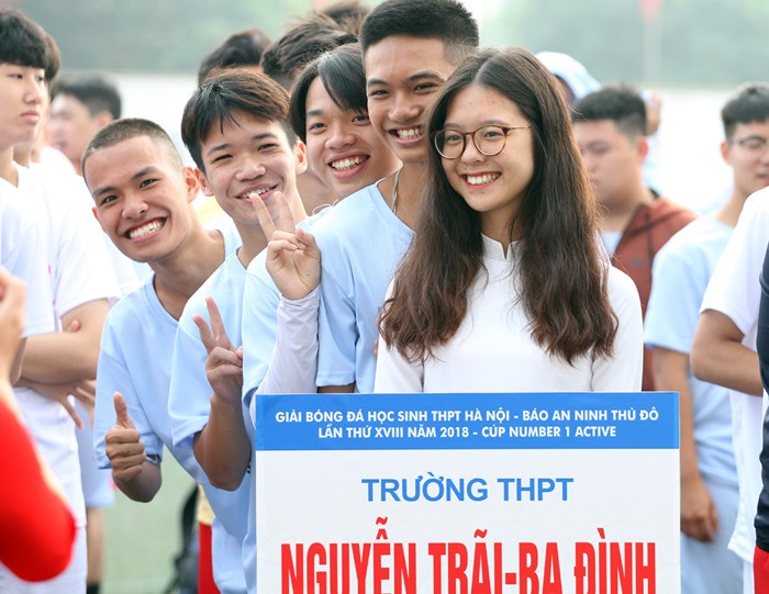 Vui tươi trong ngày hội bóng đá dành cho học sinh THPT Thủ đô