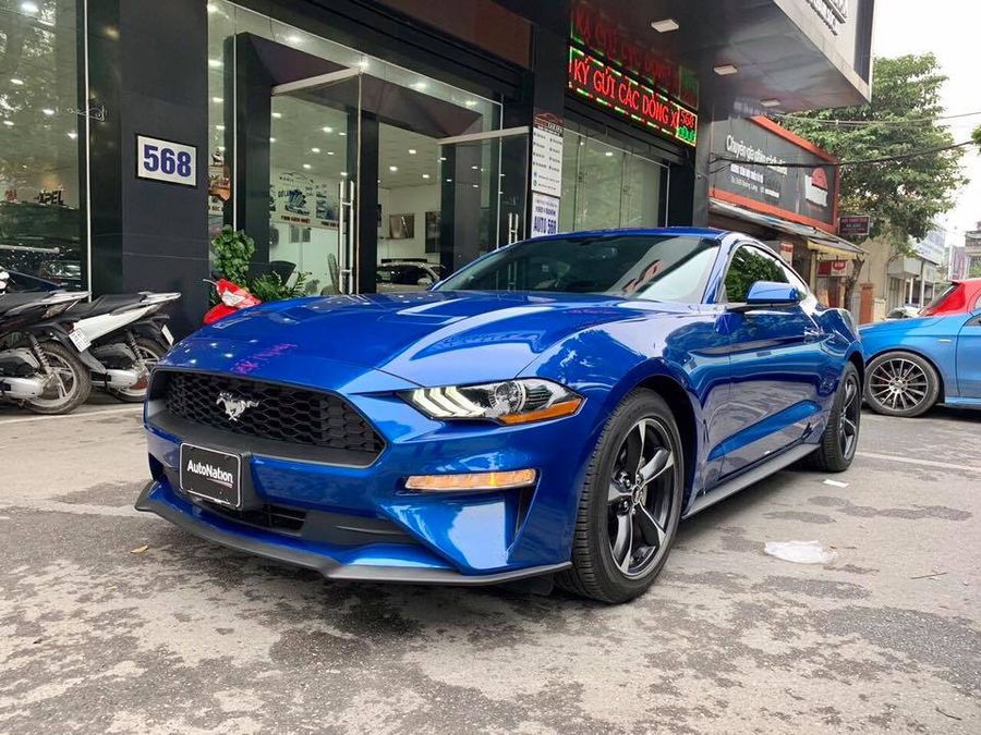 Ford Mustang 2018 màu xanh dương độc nhất Việt Nam