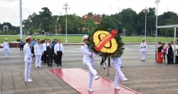 Sinh viên Thủ đô làm lễ báo công dâng Bác