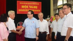 Bí thư Thành ủy Hoàng Trung Hải tiếp xúc cử tri thị xã Sơn Tây