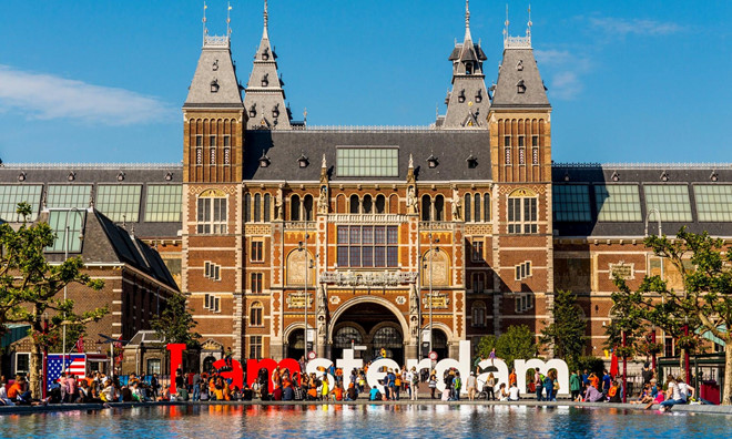 Amsterdam tìm cách hạn chế khách du lịch