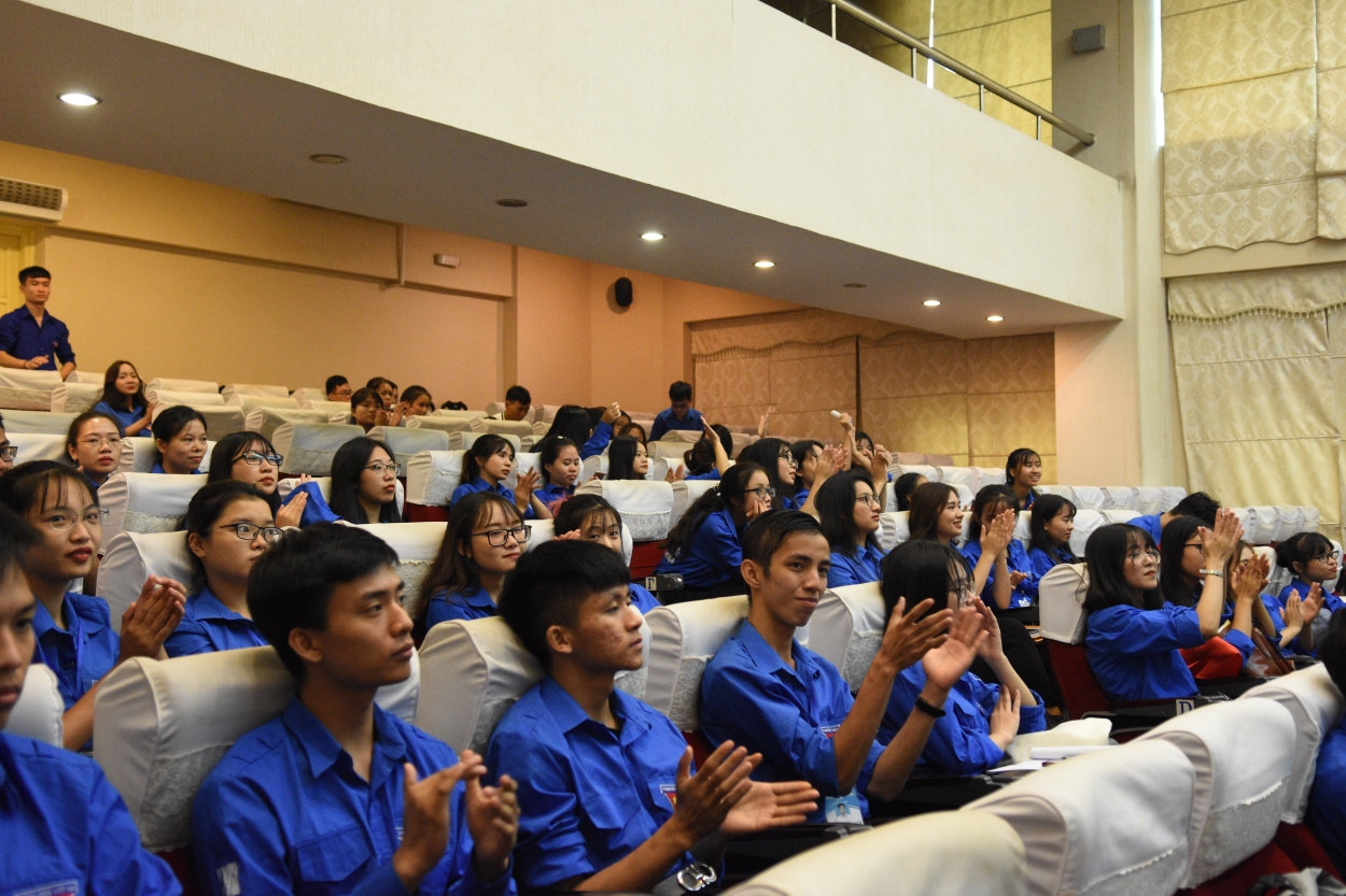Đoàn trường Đại học Sư phạm Hà Nội: Nhiều cá nhân, tập thể được tặng bằng khen