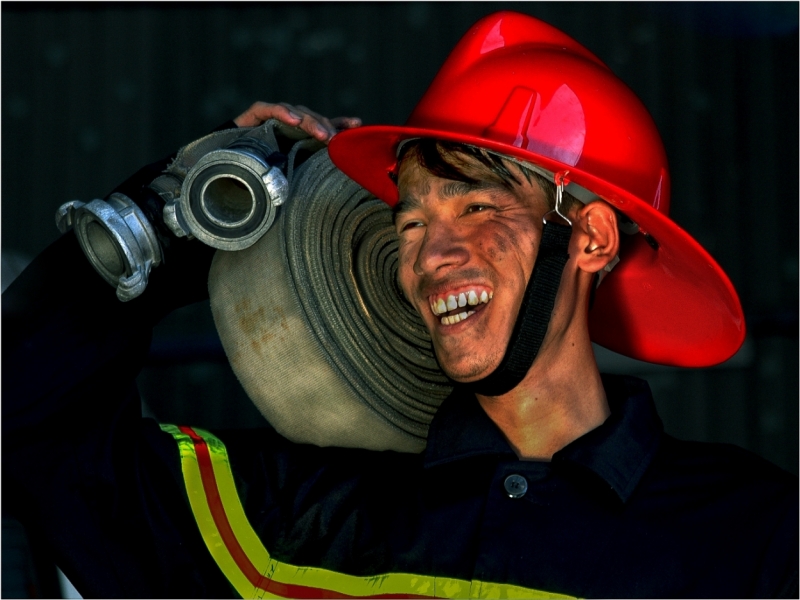 Triển lãm ảnh “Vì cuộc sống bình yên”