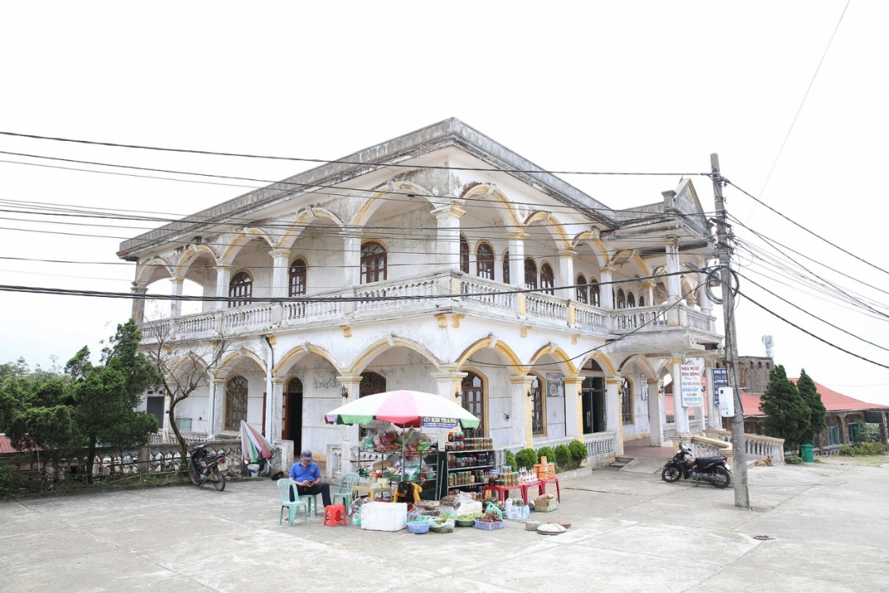 Hạ tầng du lịch của Mẫu Sơn gần như chưa có gì