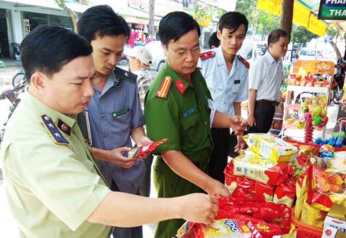 Hà Nội: hơn 2400 cơ sở vi phạm an toàn vệ sinh thực phẩm bị xử phạt