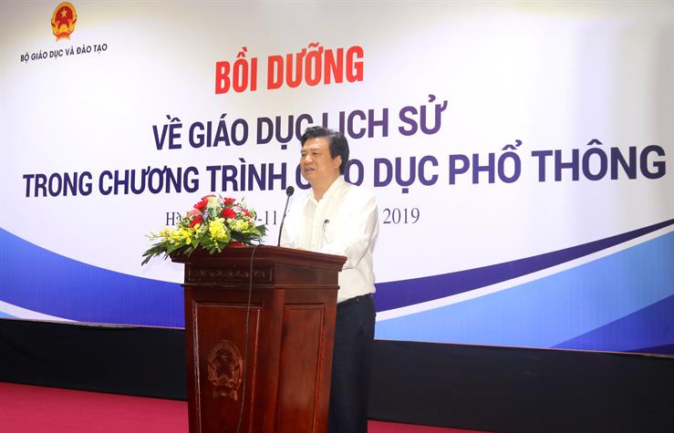 Thứ trưởng Nguyễn Hữu Độ phát biểu khai mạc lớp bồi dưỡng