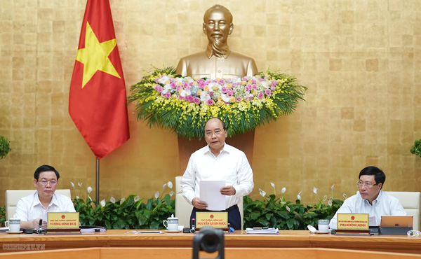 Chính phủ yêu cầu tháo gỡ vướng mắc về thể chế chính sách, cải thiện môi trường đầu tư