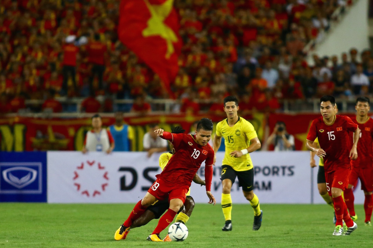 Quang Hải ghi siêu phẩm giúp đội tuyển Việt Nam chiến thắng 1 – 0 trước Malaysia